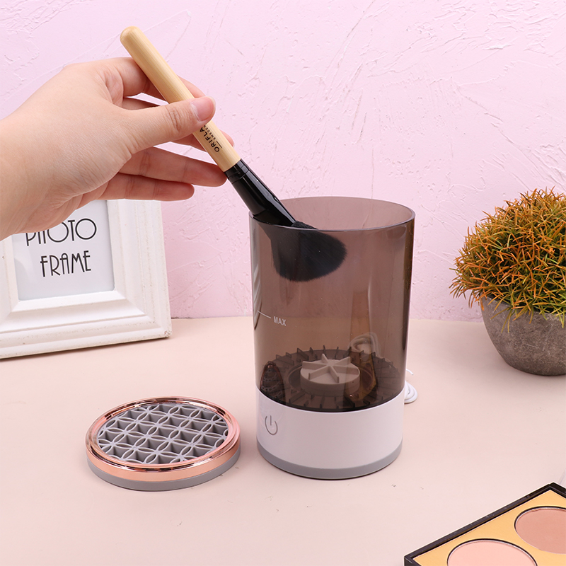 AuroraBeauty™ Electric Makeup Brush Cleaner